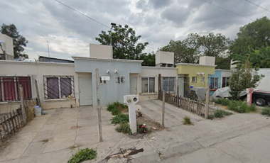 ¡Excelente oportunidad de adquirir esta casa en venta de remate bancario!( ya con posesión - lista para firmar y entregar )