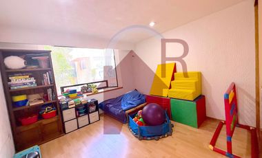 Venta casa Duplex en esquina y en Fraccionamiento Cerrado