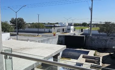 QUINTA EN VENTA EN PORTAL ZUAZUA