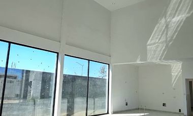 QUINTA EN VENTA EN PORTAL ZUAZUA