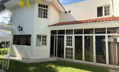 CASA EN RENTA EN VALLE REAL