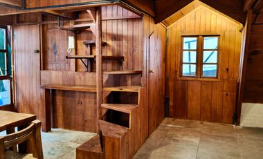 Chalet de madera en Barrio San Francisco | Condominio exclusivo (3 casas) | Jardín + terraza + balcón