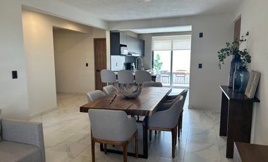 VENTA - El Refugio. Departamento en planta baja de 2 recámaras