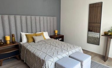 VENTA - El Refugio. Departamento en planta baja de 2 recámaras