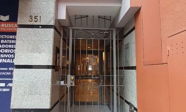 SE VENDE DPTO 2 DORM. EN CALLE SAN JERONIMO 351- PISO 4 -DPTO B-CENTRO