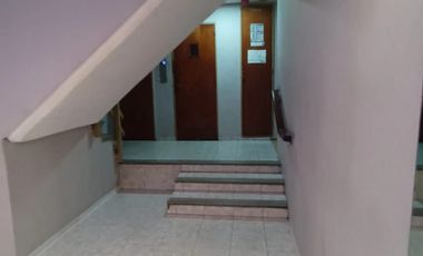SE VENDE DPTO 2 DORM. EN CALLE SAN JERONIMO 351- PISO 4 -DPTO B-CENTRO