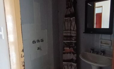 SE VENDE DPTO 2 DORM. EN CALLE SAN JERONIMO 351- PISO 4 -DPTO B-CENTRO