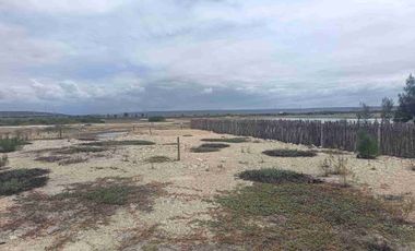 Se vende terreno rellenado y compactado cerca del mar