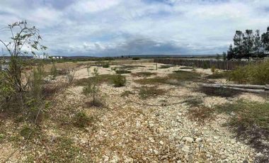 Se vende terreno rellenado y compactado cerca del mar