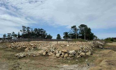 Se vende terreno rellenado y compactado cerca del mar