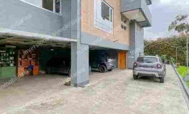 Casa Exclusiva las palmas, cerca al mall indiana