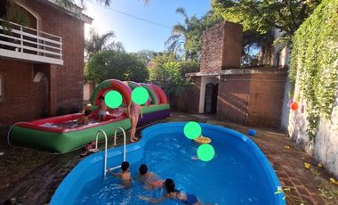 SE VENDE HERMOSA CASA -3 DORM, PISCINA Y DEP-CALLE ROQUE FUNES 1400, CBA.-