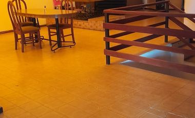 SE VENDE HERMOSA CASA -3 DORM, PISCINA Y DEP-CALLE ROQUE FUNES 1400, CBA.-