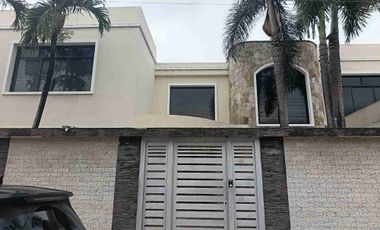 Se vende mansión en Urbanización Privada Las Riberas