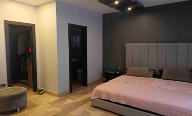 Se vende mansión en Urbanización Privada Las Riberas