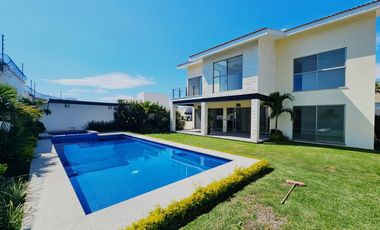 Casa Paraíso Country 130, E.Zapata️