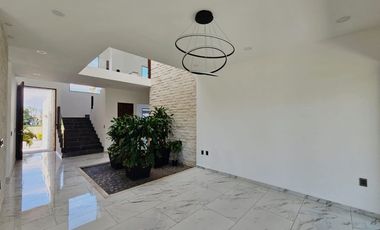 Casa Paraíso Country 130, E.Zapata️