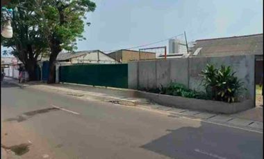 tanah strategis di Bintara raya dekat tol Bintara akses truk tronton dan container 40 ft luas 1400 dan 2780 lebar muka 48 m