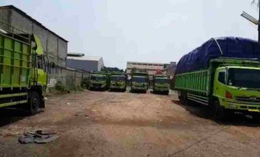 tanah strategis di Bintara raya dekat tol Bintara akses truk tronton dan container 40 ft luas 1400 dan 2780 lebar muka 48 m