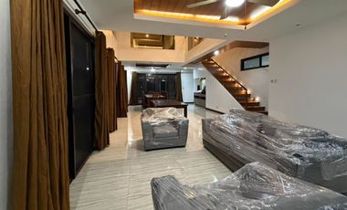 HOUSE FOR RENT in PARANAQUE