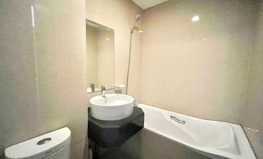 ONE CENTRAL, Makati: 2BR For Sale, 106 sqm, Furnished, 1 parking, P15.5M only!