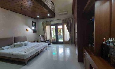 Jual rumah mewah Gentan