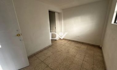 OFICINA EN VENTA A UNA CALLE DE PLAZA CRISTAL, CIRCUITO JUAN PABLO ll, 10 MIN DE ANGELOPOLIS