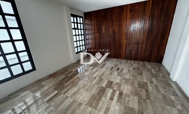 OFICINA EN VENTA A UNA CALLE DE PLAZA CRISTAL, CIRCUITO JUAN PABLO ll, 10 MIN DE ANGELOPOLIS