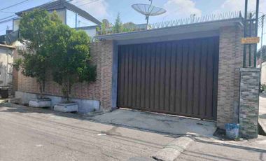 Rumah Bagus Minimalis Tengah Kota di Jagalan Jebres Solo.