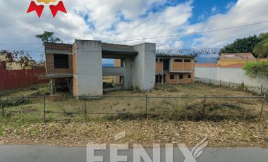 Casa en venta frente a Fraccionamiento La Orduña- 2,500 m2 de Terreno