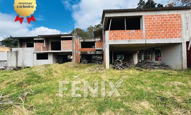 Casa en venta frente a Fraccionamiento La Orduña- 2,500 m2 de Terreno