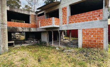 Casa en venta frente a Fraccionamiento La Orduña- 2,500 m2 de Terreno