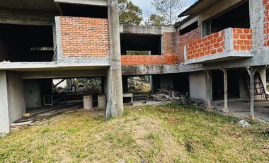 Casa en venta frente a Fraccionamiento La Orduña- 2,500 m2 de Terreno