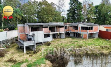 Casa en venta frente a Fraccionamiento La Orduña- 2,500 m2 de Terreno