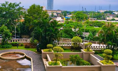 dijual cepat murah apartemen gading nias emerald 2 kmr furnish view taman + lepas lt rendah