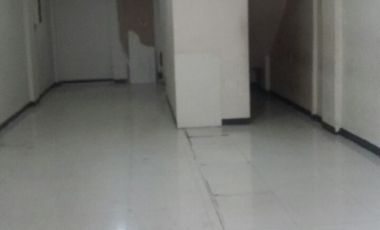 Ruko 4 Lantai , di JL.Melawai raya, Lt.80 m /Lb, 250, dekt ke Blok M .250jt /thn