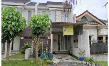 Dijual murah via lelang puri Safira Menganti Gresik