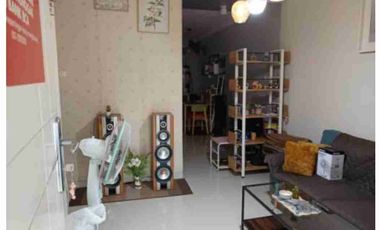 Dijual murah via lelang puri Safira Menganti Gresik