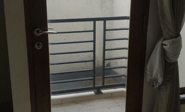 Disewajan Rumah tinggal 4+1 kt di GRIYA LOKA, BSD - dekat stasiun dan akses tol