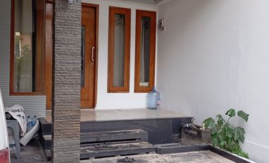 Disewajan Rumah tinggal 4+1 kt di GRIYA LOKA, BSD - dekat stasiun dan akses tol