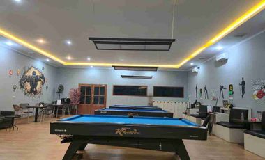 TURUN HARGA! Disewakan Jangka Panjang 25 tahun Toko isi Billiard di jalan utama Drupadi Renon