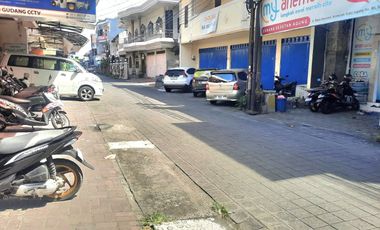 FOR SALE – 3-STOREY SHOP-HOUSE (RUKO) – STRATEGIC LOCATION, SESATAN, DENPASAR