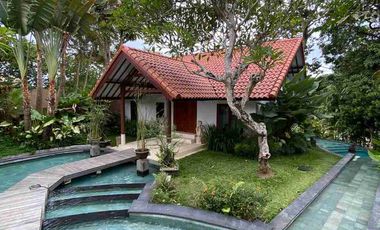 Spacious Villa 6+ bedrooms di Pantai Pasut Tabanan Walkable to beach
