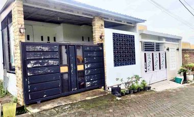 Rumah Cantik Siap Huni Murah dekat Solo