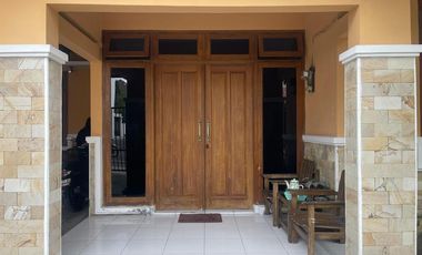 Rumah Strategis 3kamar cocok untuk kantor Akses Lebar dekat Tol banyuanyar Banjarsari Solo