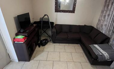 Casa Sólida De Dos Pisos, Villa Portal Del Abrazo, Maipú.