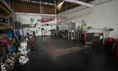 Bodega en venta en Holanda, Sabaneta