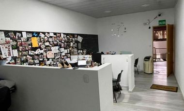 Bodega en venta en Holanda, Sabaneta