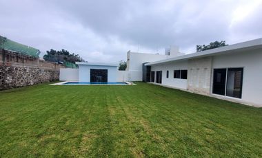 CASA CON ALBERCA EN MORELOS