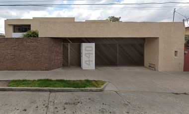 VENTA DE CASA EN COL LAS AGUILAS, SAN LUIS POTOSI.